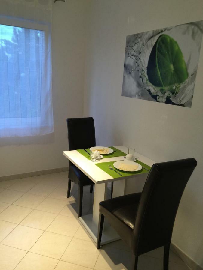 Apartmani Irena Jezevac Krk Island Eksteriør billede