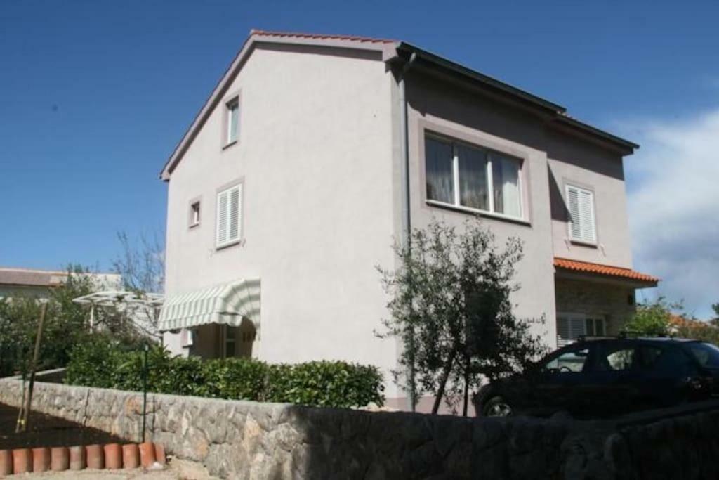 Apartmani Irena Jezevac Krk Island Eksteriør billede